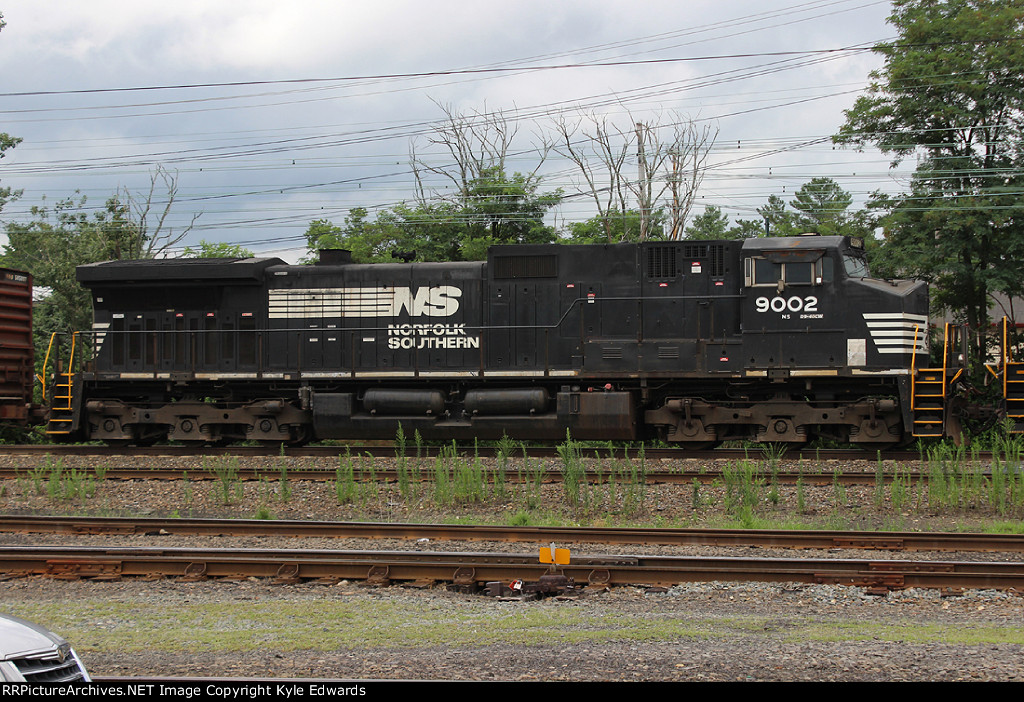 NS C40-9W #9002 on Z4R